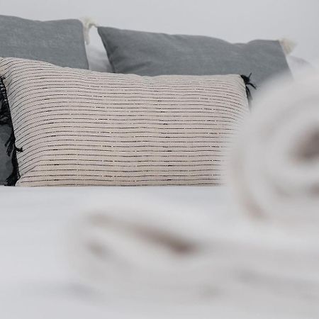 Guestready - Downtown Refuge With Private Parking Apartment Porto Bagian luar foto
